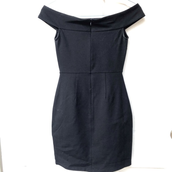 🖤 CUTOUT BLACK MINI DRESS - Picture 4 of 6